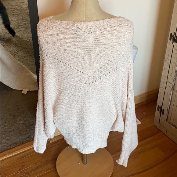 Batwing Sweater - Picture 2 of 4